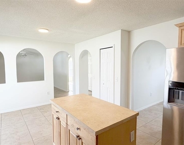 531 Clancy Street - Photo Thumbnail 8