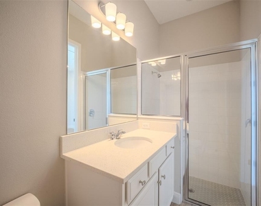 6509 Rover Way - Photo Thumbnail 12