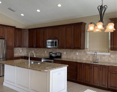 11445 Dovetail Lane - Photo Thumbnail 4