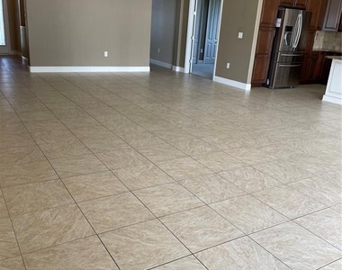 11445 Dovetail Lane - Photo Thumbnail 6