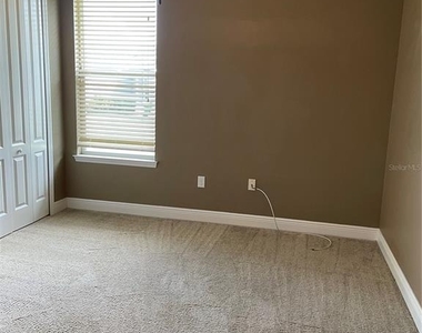 11445 Dovetail Lane - Photo Thumbnail 12