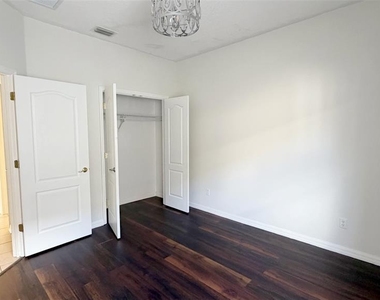 12649 Cragside Lane - Photo Thumbnail 32