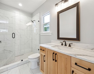 444 Delaney Park Drive - Photo Thumbnail 8