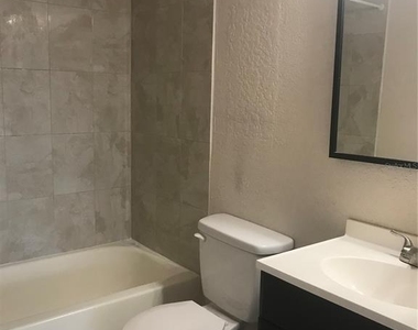 2550 N Alafaya Trail - Photo Thumbnail 11