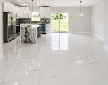 7016 Golf Club Drive - Photo Thumbnail 2