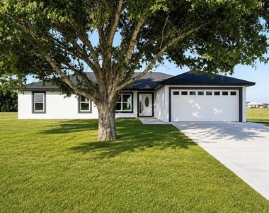 7016 Golf Club Drive - Photo Thumbnail 1