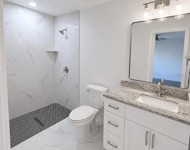 7016 Golf Club Drive - Photo Thumbnail 18