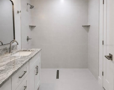 7016 Golf Club Drive - Photo Thumbnail 12