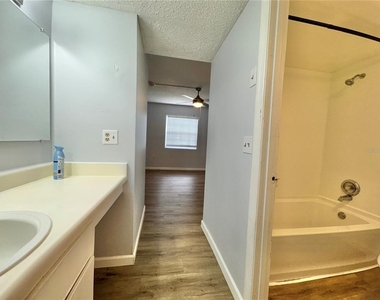 551 Flemming Way - Photo Thumbnail 10