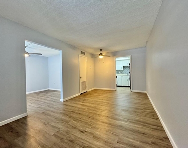 551 Flemming Way - Photo Thumbnail 5