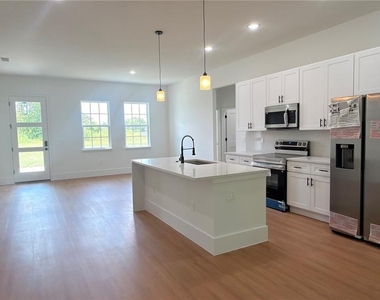 14813 Sw 47 Court - Photo Thumbnail 7