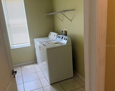 6619 Mangrove Chase Avenue - Photo Thumbnail 7