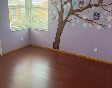 6619 Mangrove Chase Avenue - Photo Thumbnail 8