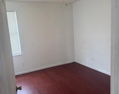 6619 Mangrove Chase Avenue - Photo Thumbnail 11