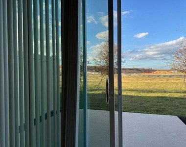 7629 Waterscape Drive - Photo Thumbnail 9