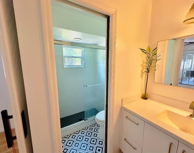 104 Hartwood St Hartwood - Photo Thumbnail 18