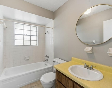 710 N Sinclair Avenue - Photo Thumbnail 17