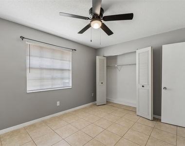 710 N Sinclair Avenue - Photo Thumbnail 14