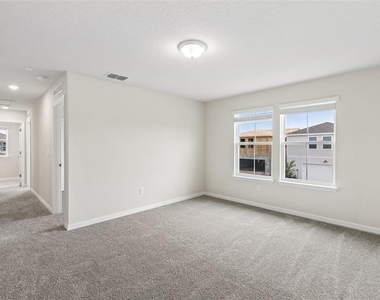 6230 Sunny Time Avenue - Photo Thumbnail 12