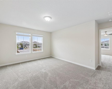 6230 Sunny Time Avenue - Photo Thumbnail 16