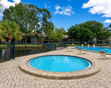 5836 Peregrine Avenue - Photo Thumbnail 19