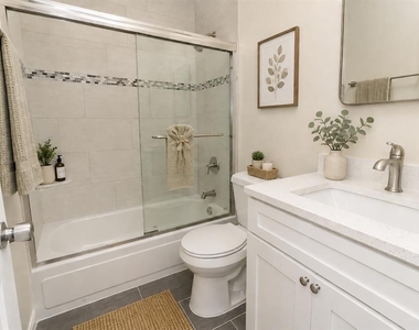 5836 Peregrine Avenue - Photo Thumbnail 12