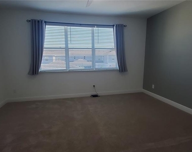 736 Yukon Lane - Photo Thumbnail 20
