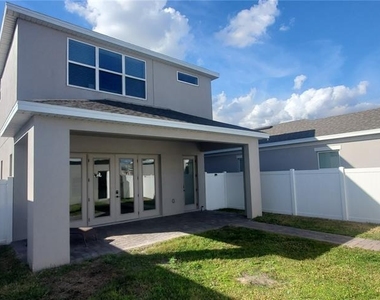 736 Yukon Lane - Photo Thumbnail 2