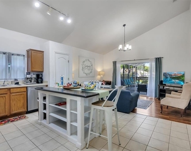 17833 Woodcrest Way - Photo Thumbnail 7