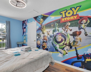 17833 Woodcrest Way - Photo Thumbnail 9
