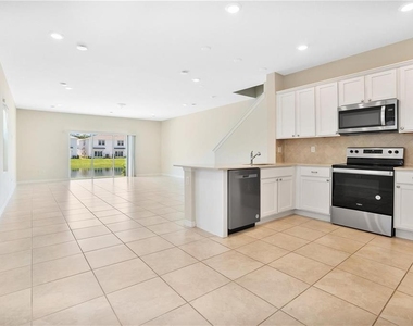 2552 Bright Jewel Street - Photo Thumbnail 1
