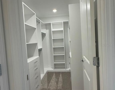 4608 Orchard View Alley - Photo Thumbnail 13