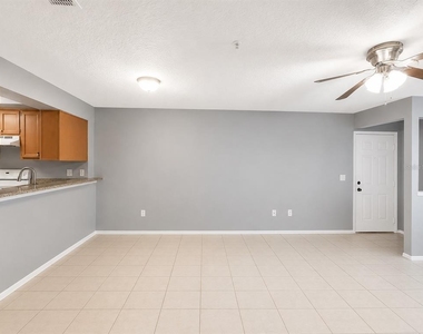 112 Reserve Circle - Photo Thumbnail 2