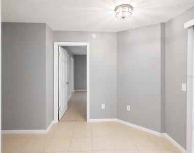 112 Reserve Circle - Photo Thumbnail 4
