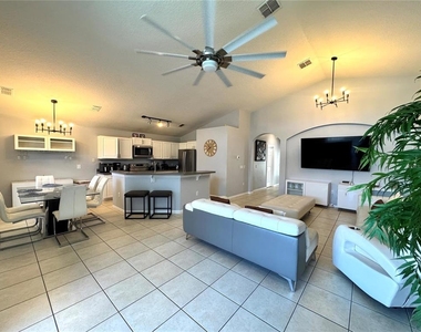 4775 Cumbrian Lakes Drive - Photo Thumbnail 3