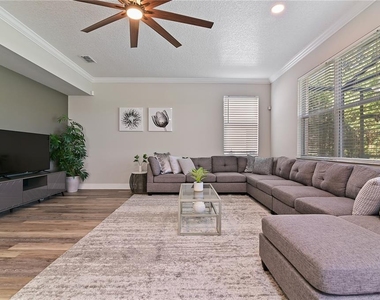 701 Kettering Road - Photo Thumbnail 5
