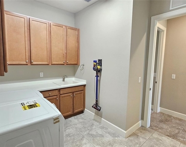 5668 Cantucci Street - Photo Thumbnail 50