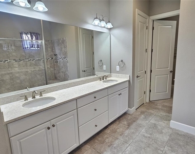 5668 Cantucci Street - Photo Thumbnail 37