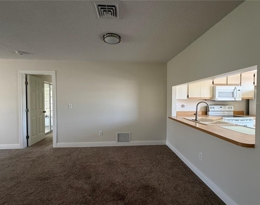635 Harvey Street - Photo Thumbnail 6