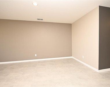 1563 Swan Lake Circle - Photo Thumbnail 15