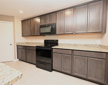 1563 Swan Lake Circle - Photo Thumbnail 6