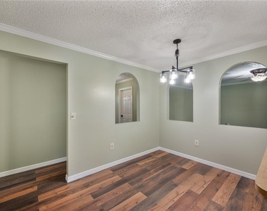 1895 W Oakwood Loop - Photo Thumbnail 13
