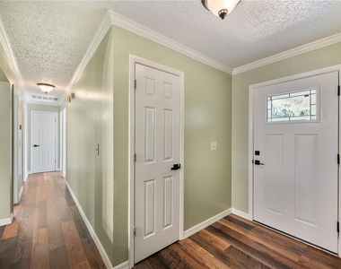 1895 W Oakwood Loop - Photo Thumbnail 3