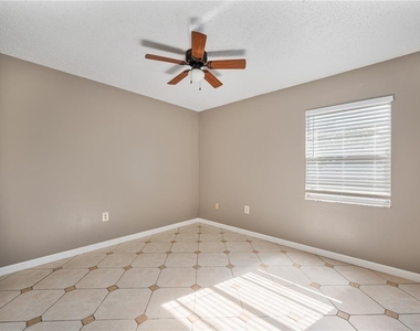1895 W Oakwood Loop - Photo Thumbnail 25