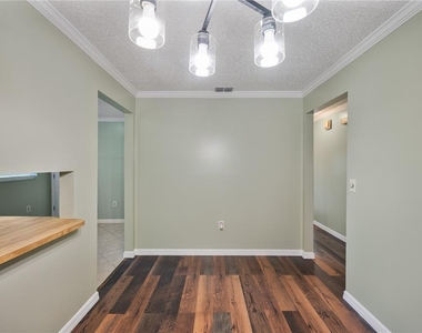 1895 W Oakwood Loop - Photo Thumbnail 14