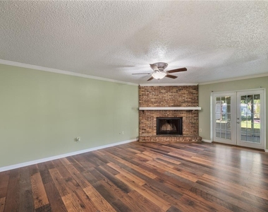 1895 W Oakwood Loop - Photo Thumbnail 6