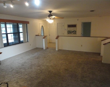 7823 Sw 9th Place - Photo Thumbnail 5