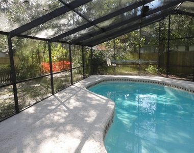 7823 Sw 9th Place - Photo Thumbnail 17