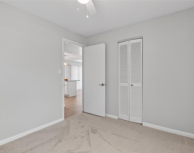 3907 Nw 21st Street - Photo Thumbnail 20