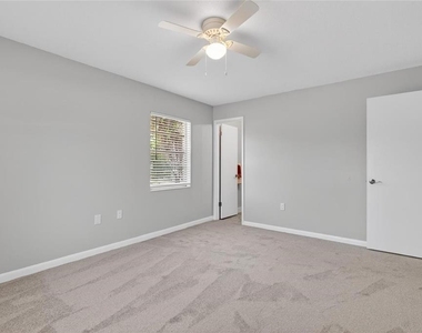 3907 Nw 21st Street - Photo Thumbnail 18